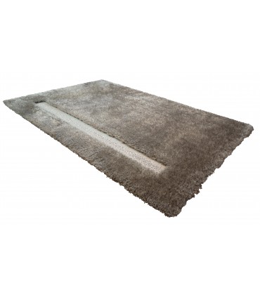 Tapis gris shaggy avec cristaux