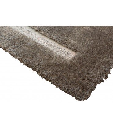 Tapis gris shaggy avec cristaux