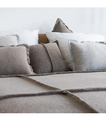 Classic Winter Decorative Cushion in Wool 50x50cm Coll. Zola Beige