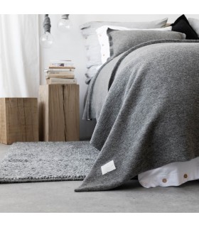 Classic Winter Wool Blanket 180x240cm Coll. Zola Grey