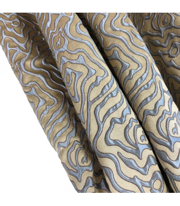 Tenda a Occhielli 
Tenda in Jacquard in color oro